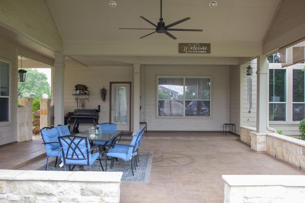 Hill Country Haute N Haus Relax And Renew Fischer Экстерьер фото